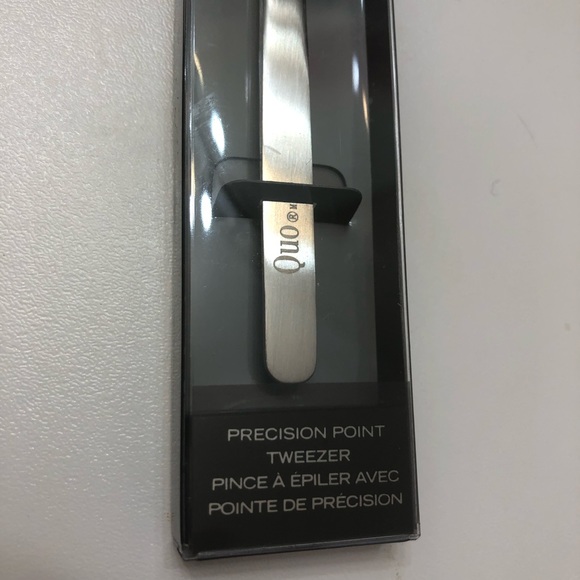 Quo Precision Point Tweezers Fine Hair - Picture 1 of 3